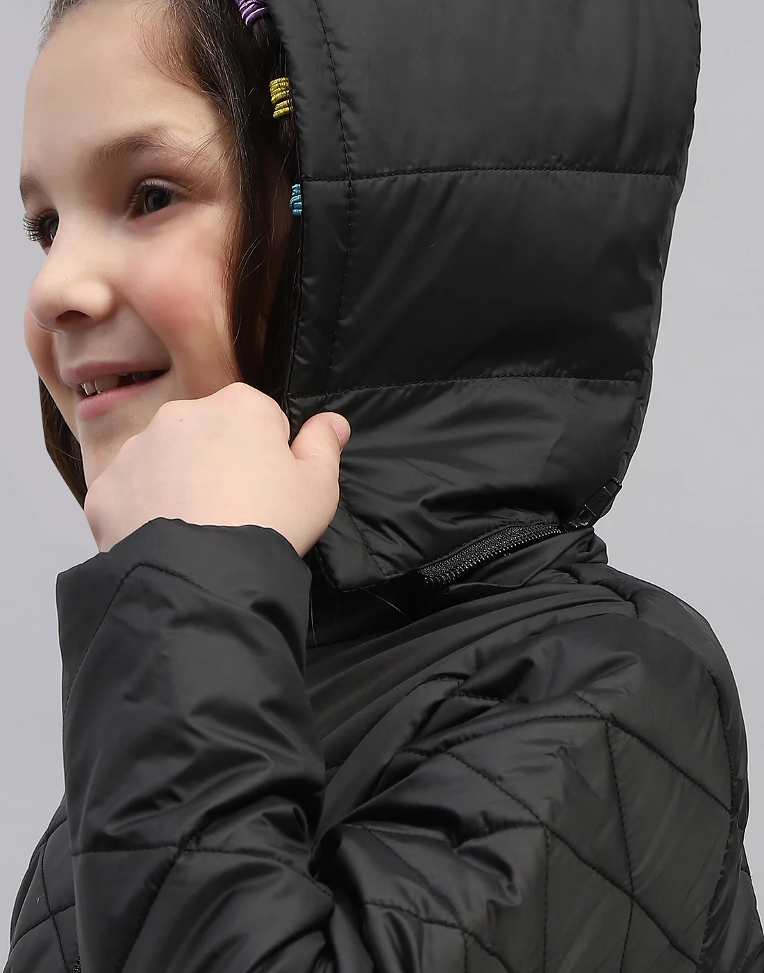 Girls Black Solid Hooded Full Sleeve Jacket - Image 9