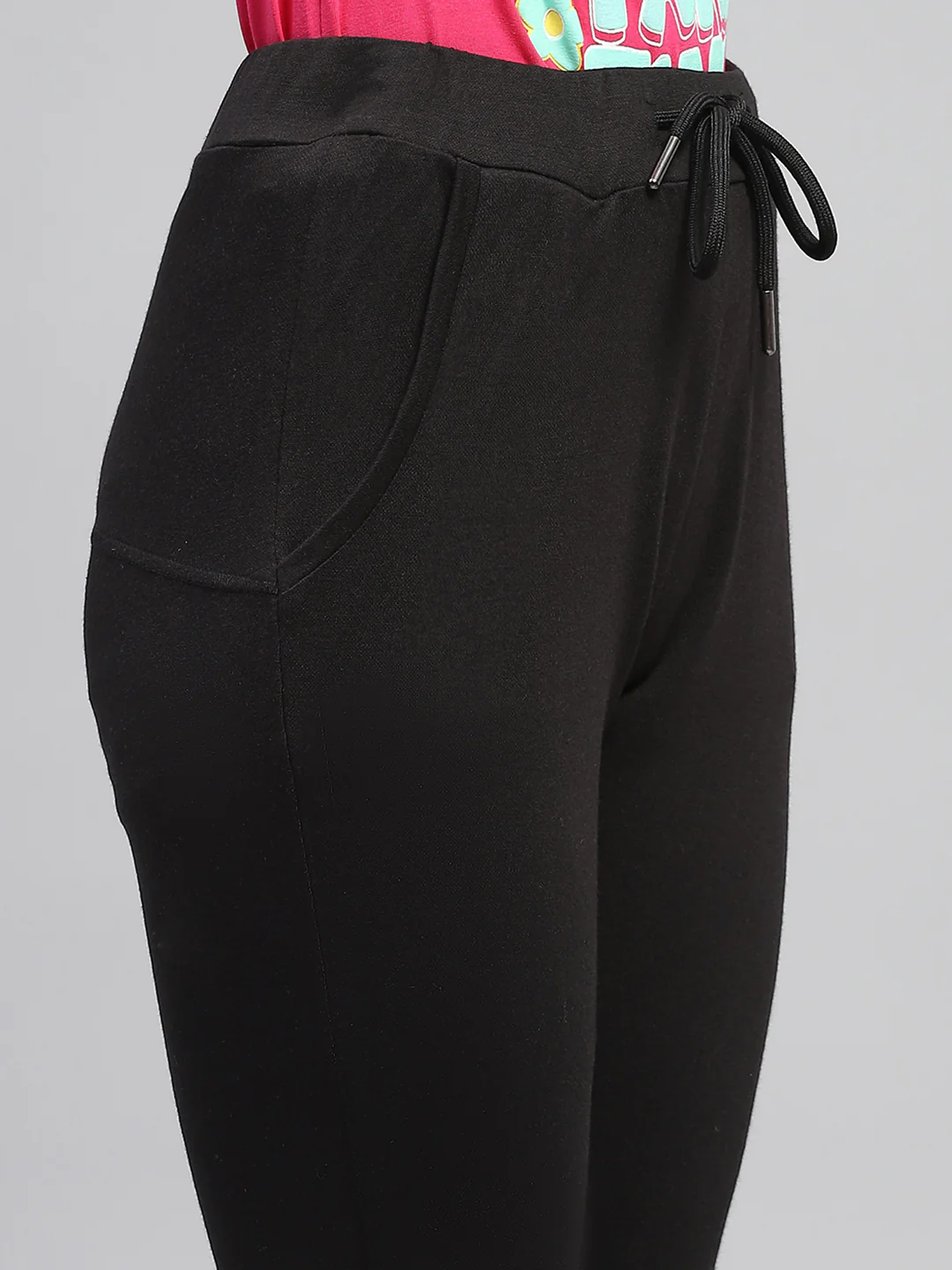 Girls Black Solid Regular Fit Capri - Image 6