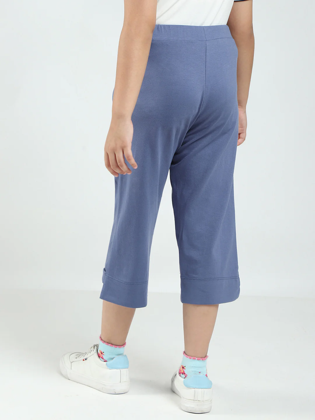 Girls Blue Solid Regular Fit Capri - Image 5