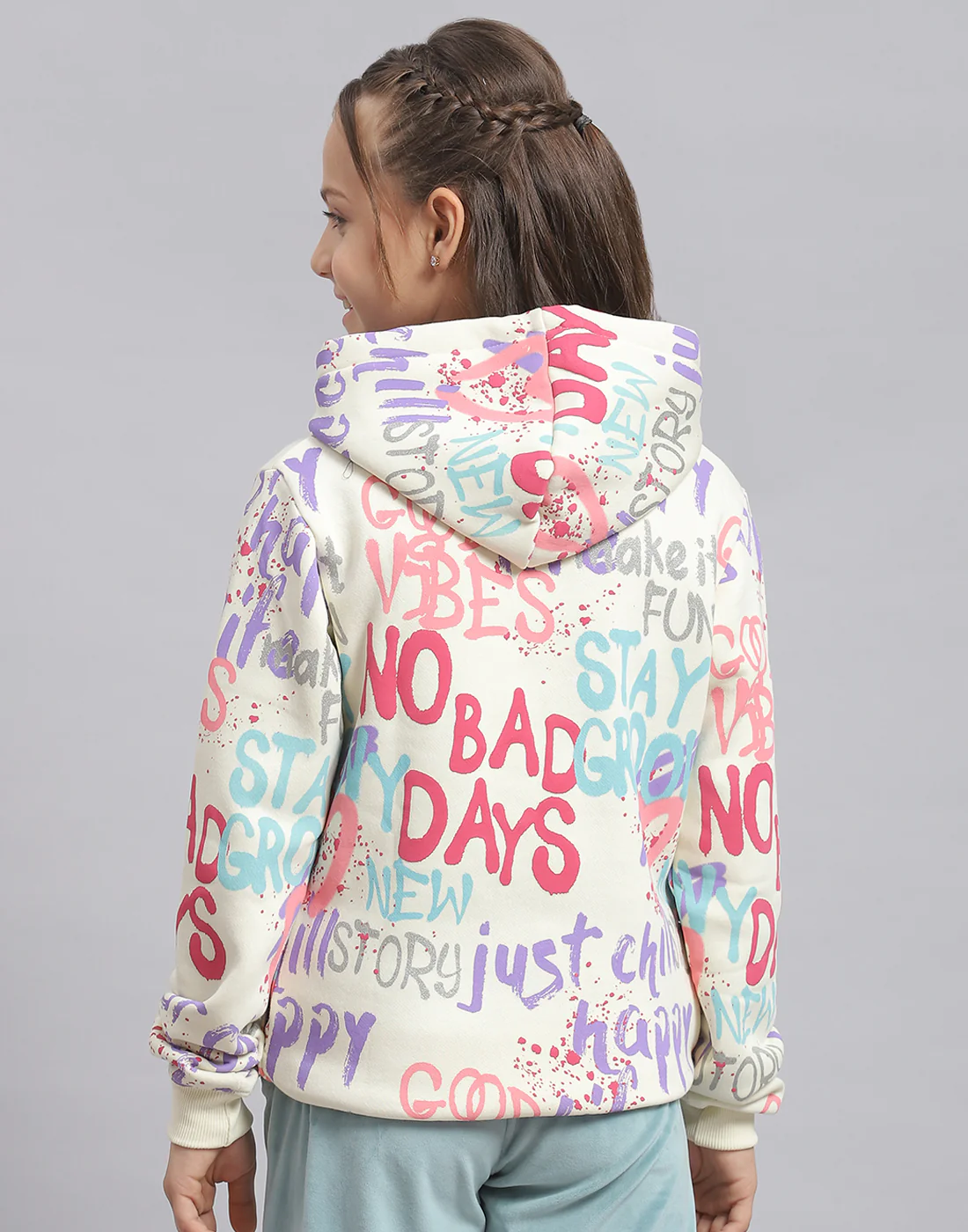 Girls Cream Printed Hooded Full Sleeve Sweatshirt - Image 5