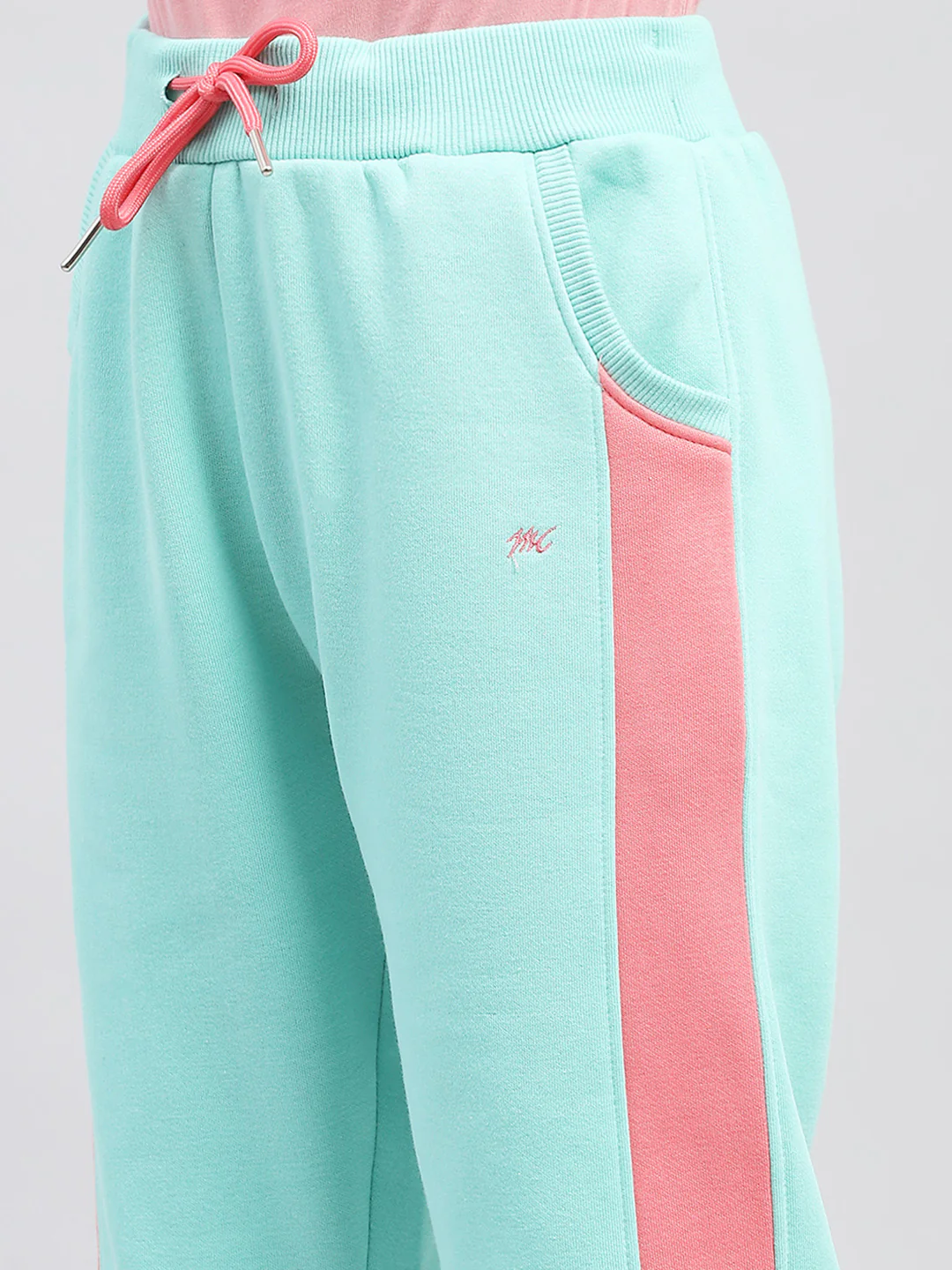Girls Green Printed Round Neck Full Sleeve Tracksuit - Image 9