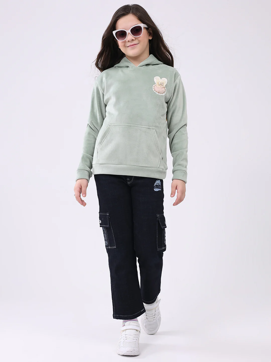 Girls Green Solid Hooded Full Sleeve Sweatshirt - Image 2