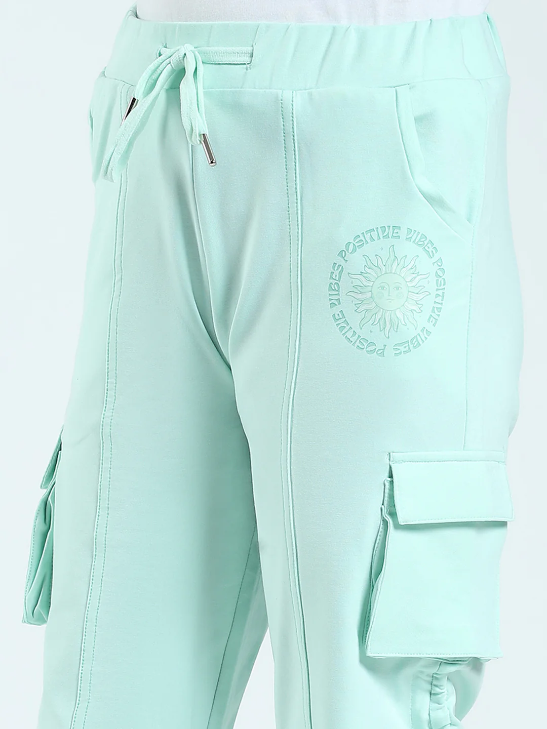 Girls Green Solid Regular Fit Capri - Image 6