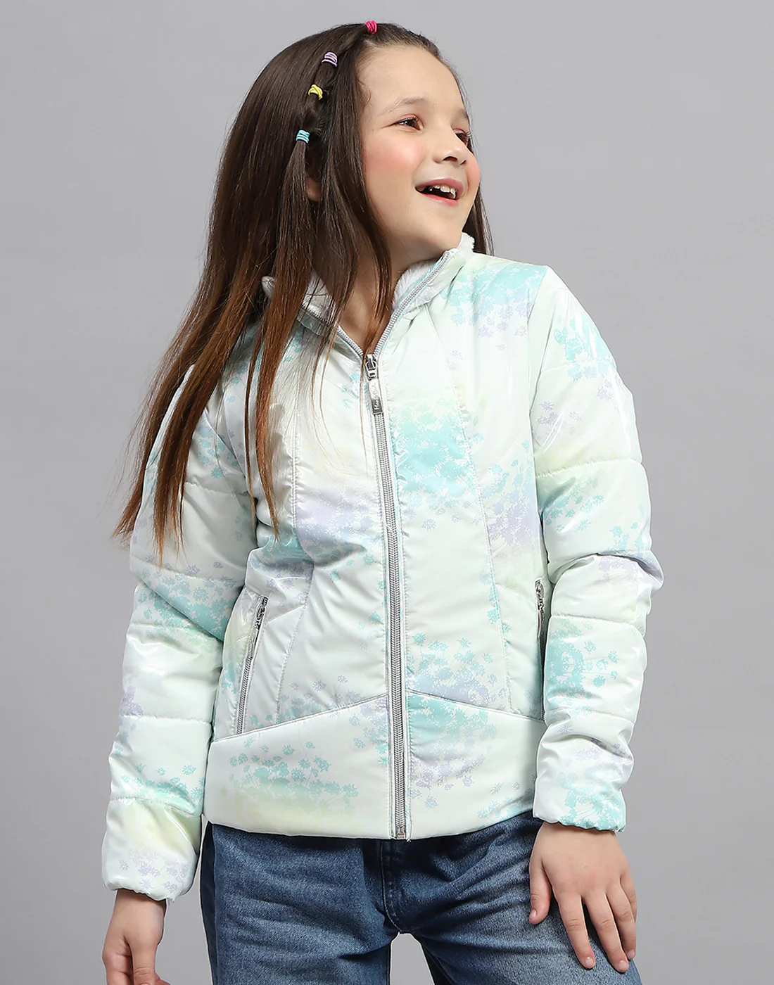 Girls Light Green Printed High Neck Full Sleeve Jacket - Image 2