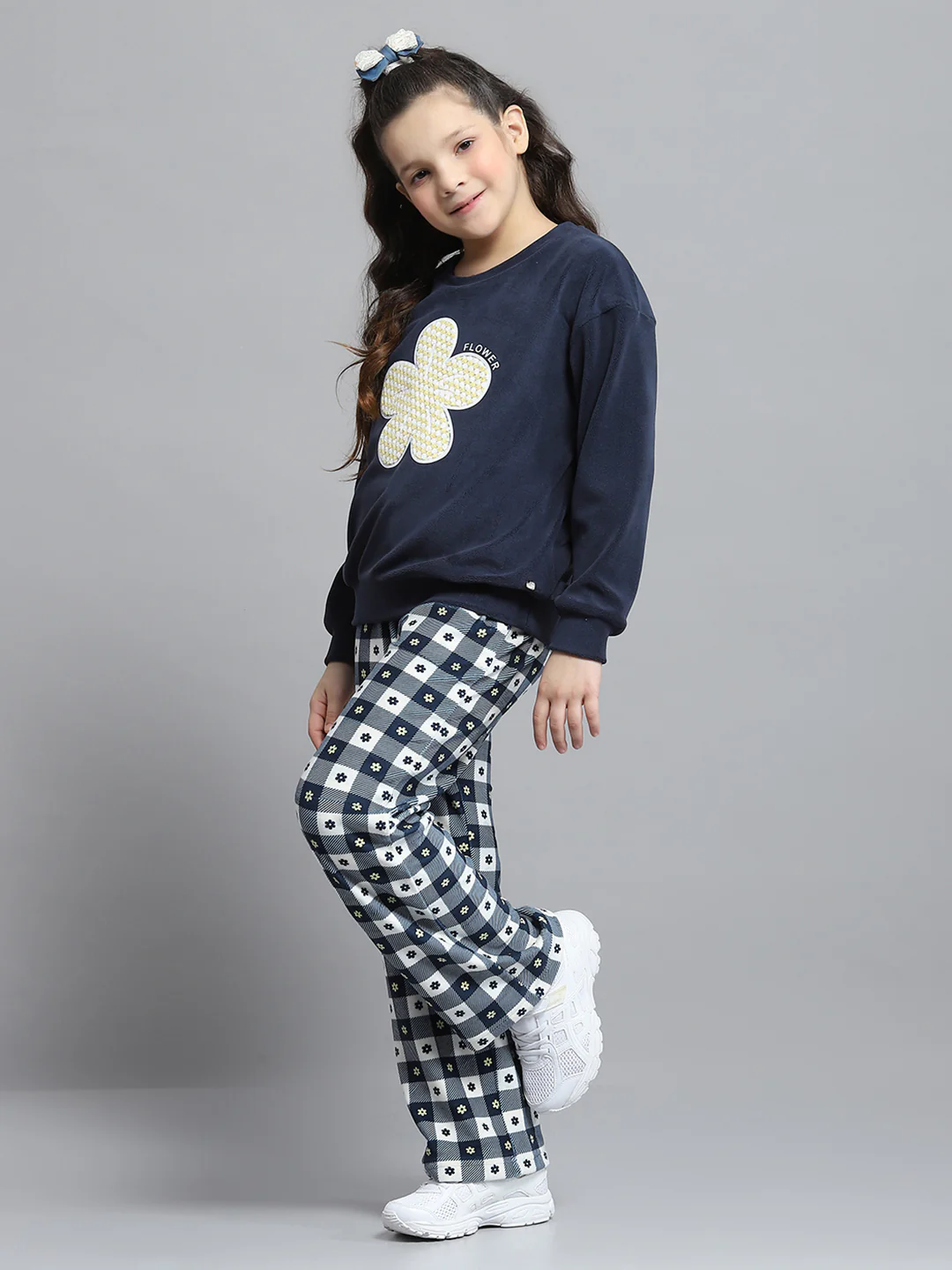 Girls Navy Blue Printed Round Neck Full Sleeve Tracksuit - Image 3
