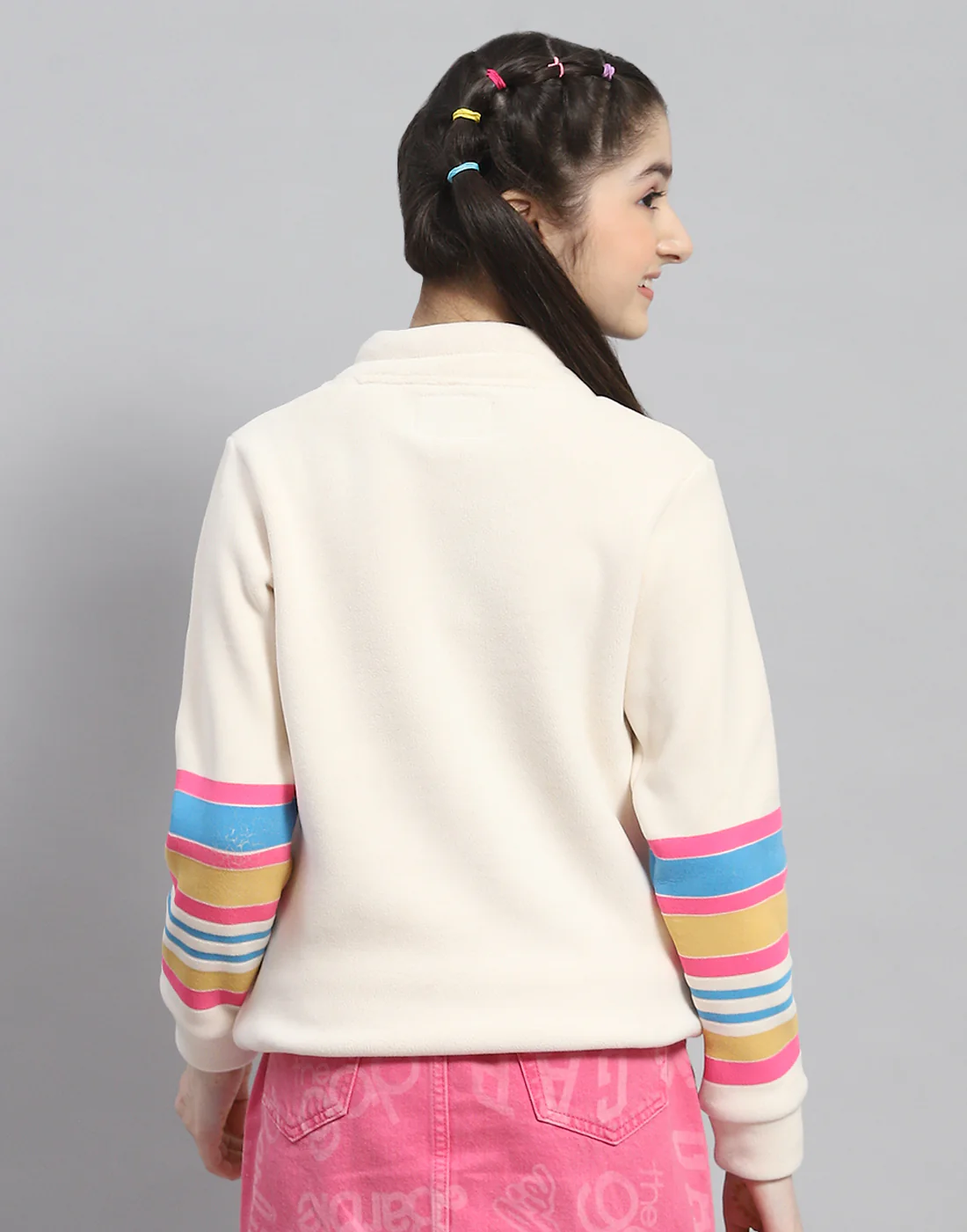 Girls Off White Printed Round Neck Full Sleeve Sweatshirt - Image 5