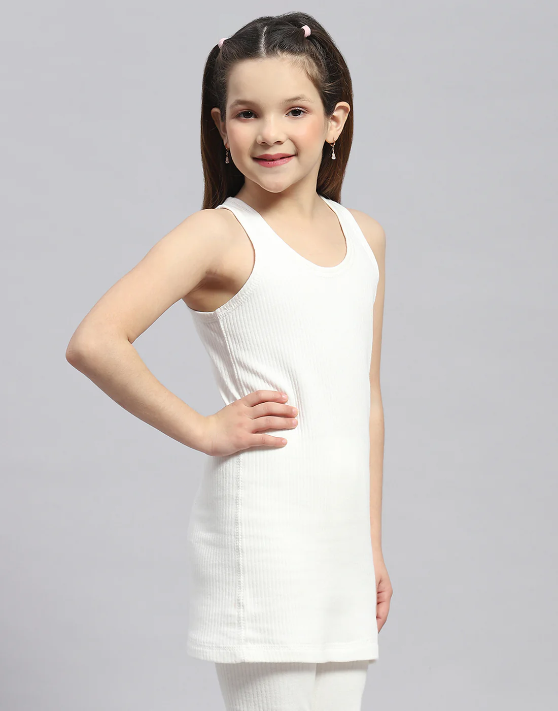Girls Off White Solid Round Neck Sleeveless Thermal Vest - Image 4