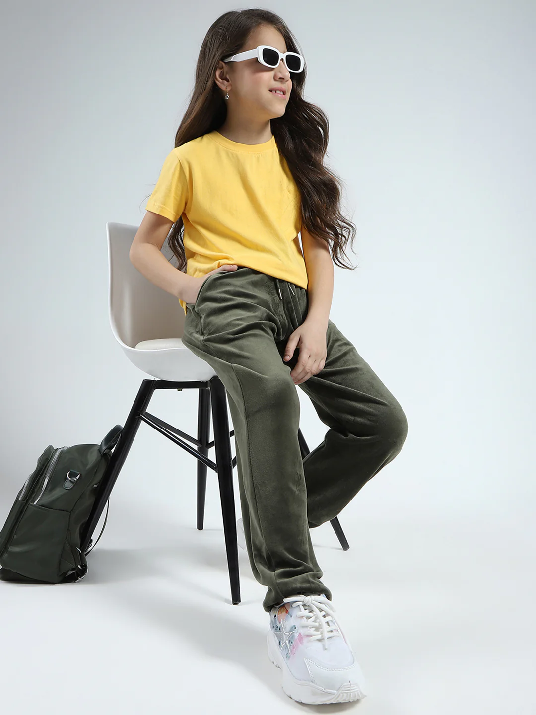 Girls Olive Solid Regular Fit Lower - Image 2