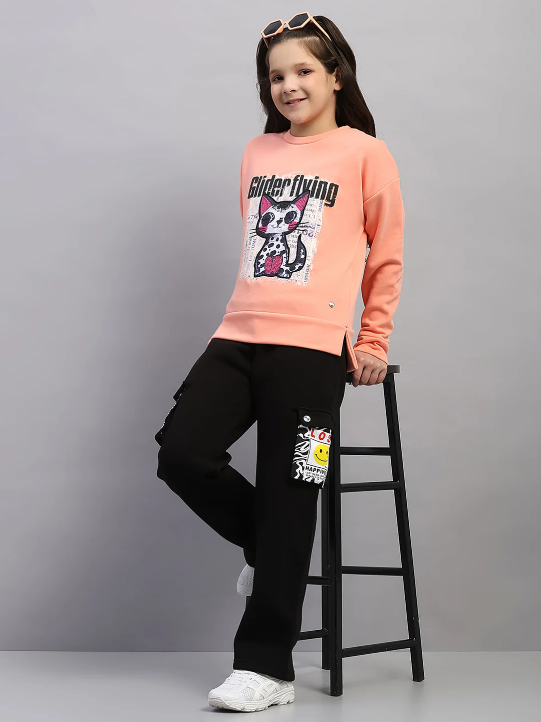 Girls Peach Printed Round Neck Full Sleeve Sweatshirt - Image 2