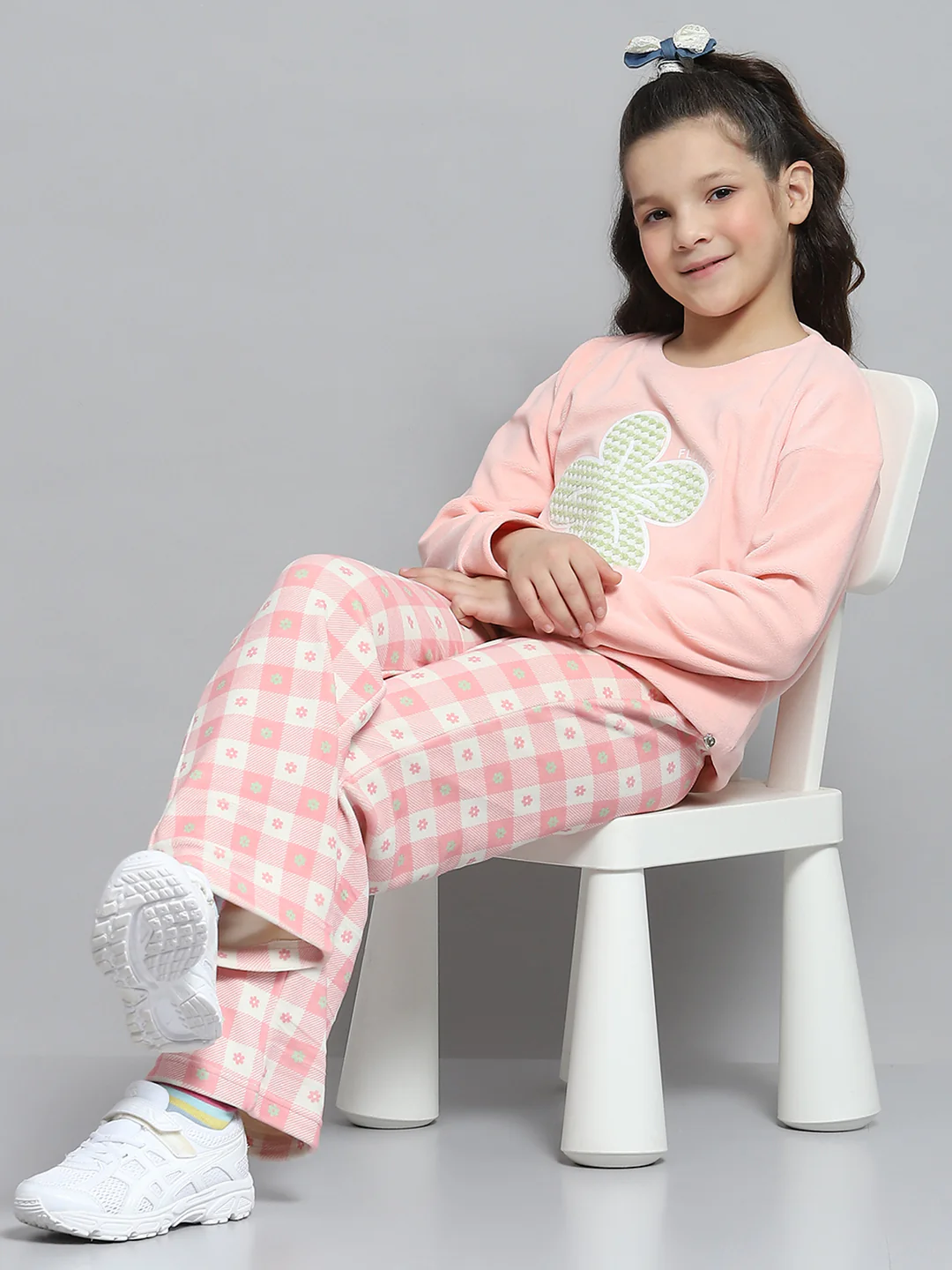 Girls Peach Printed Round Neck Full Sleeve Tracksuit - Image 2