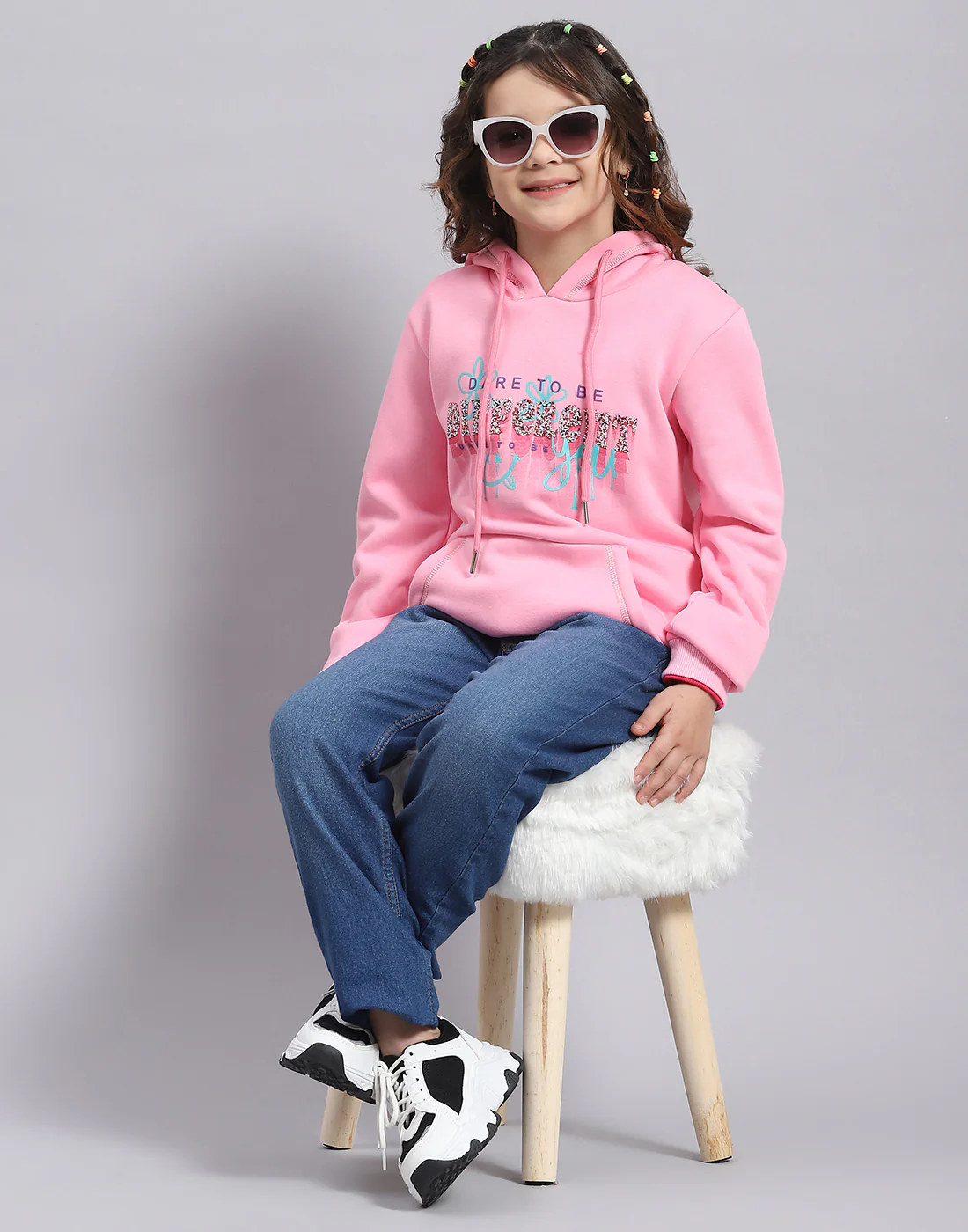 Girls Pink Printed Hooded Full Sleeve Sweatshirt - Image 2