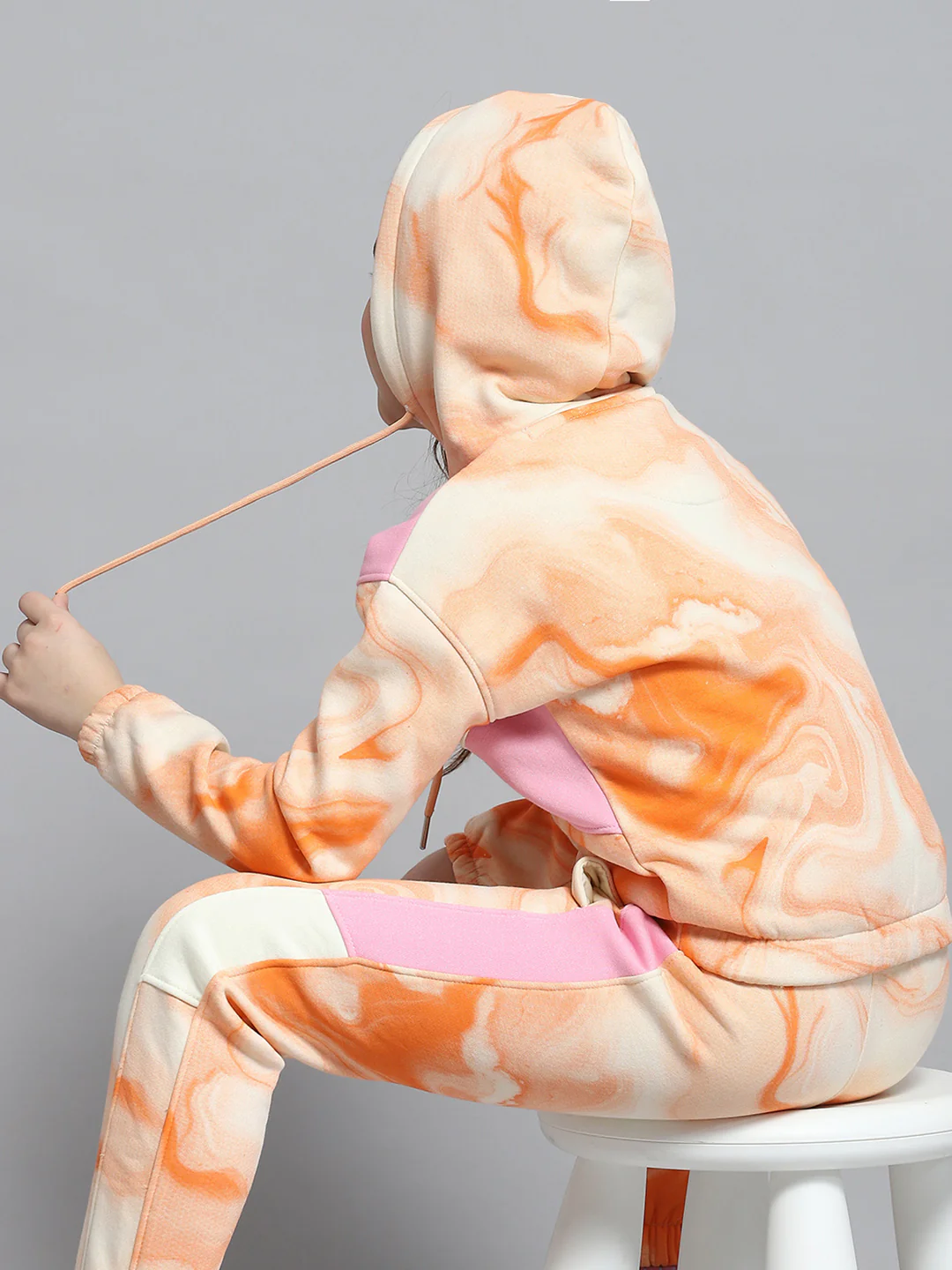 Girls Pink Printed Hooded Full Sleeve Tracksuit - Image 7