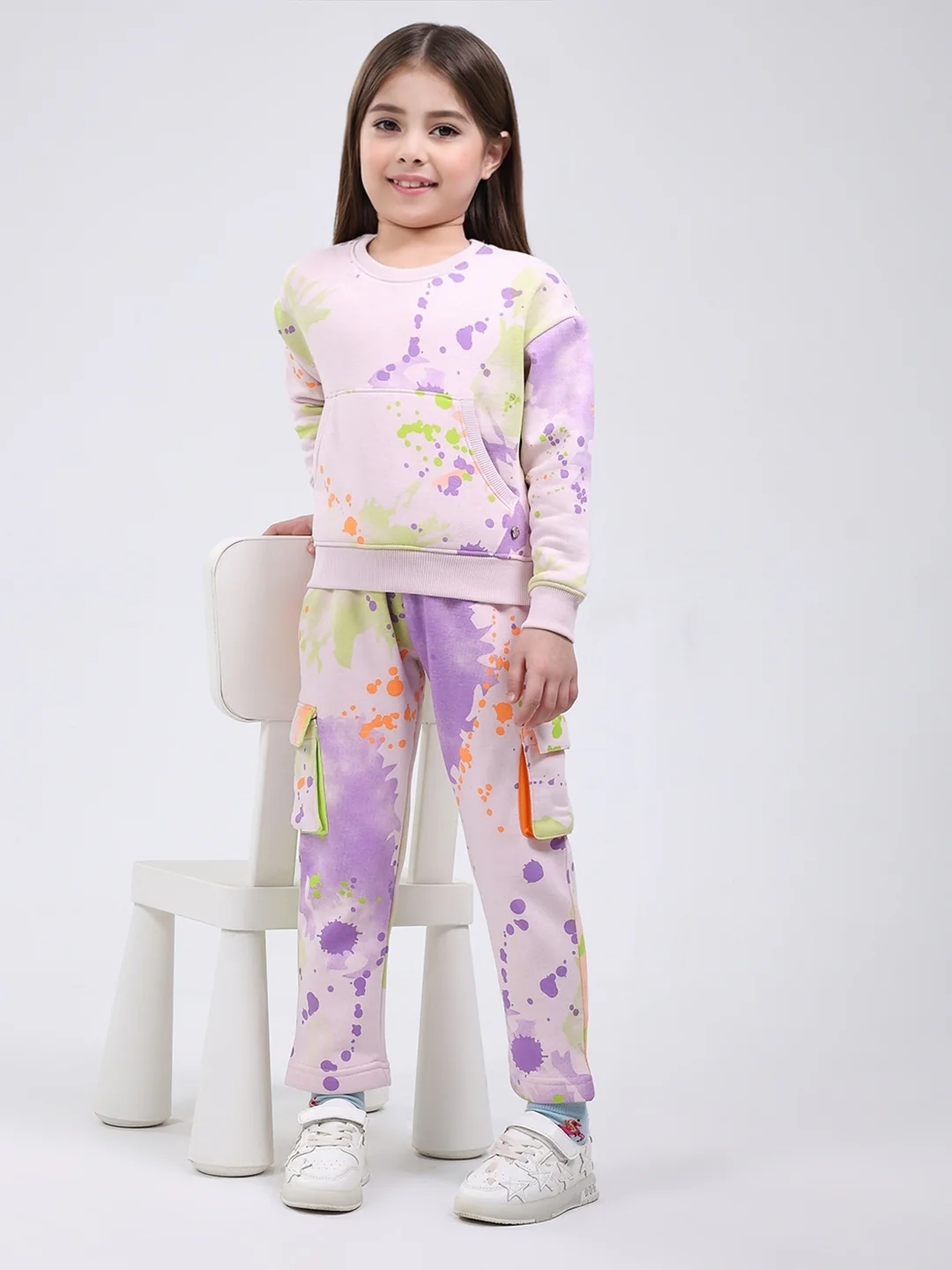 Girls Pink Printed Round Neck Full Sleeve Tracksuit - Image 2