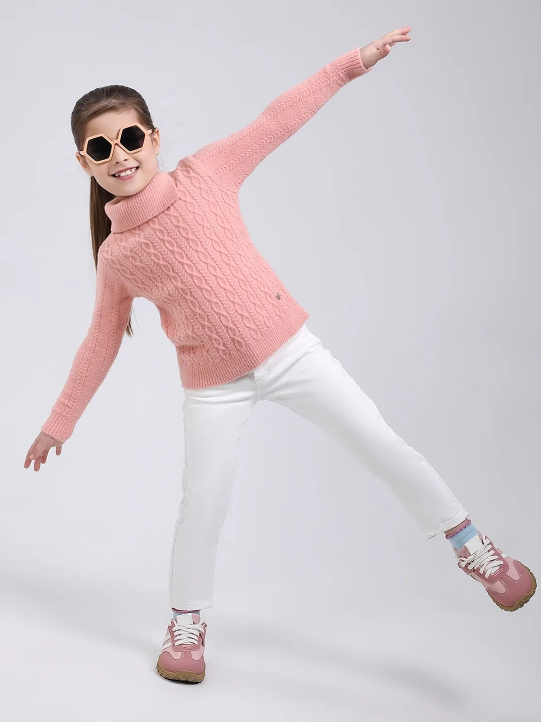 Girls Pink Self Design Round Neck Full Sleeve Pullover - Image 2