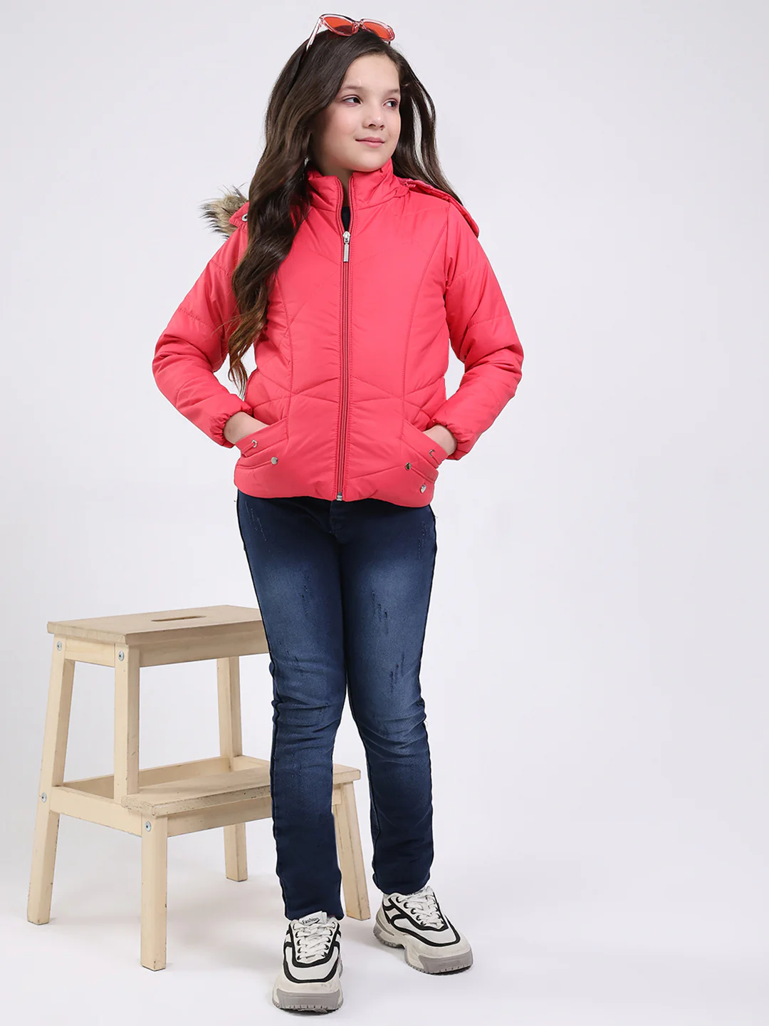 Girls Pink Solid Hooded Full Sleeve Jacket - Image 2