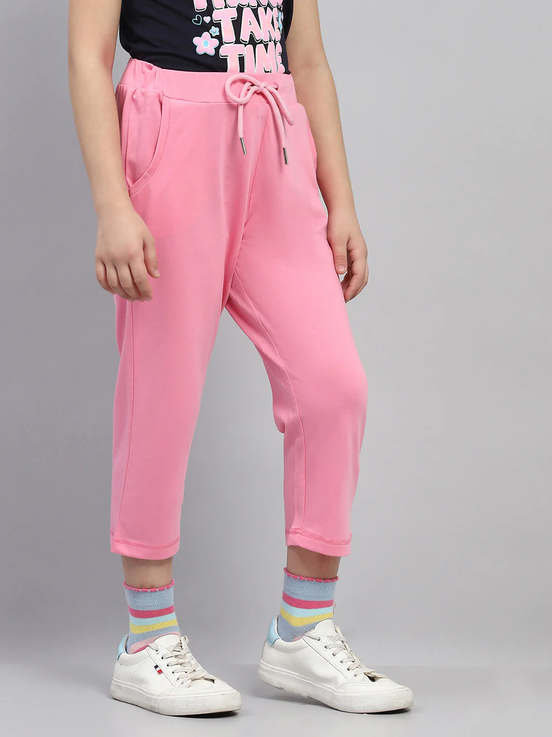 Girls Pink Solid Regular Fit Capri - Image 4