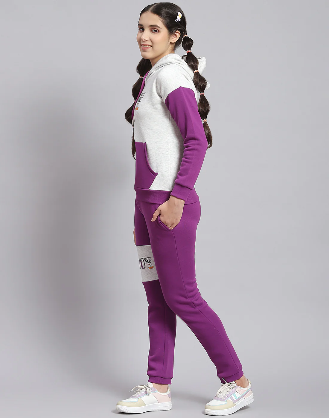 Girls Purple Printed Hooded Full Sleeve Tracksuit - Image 3