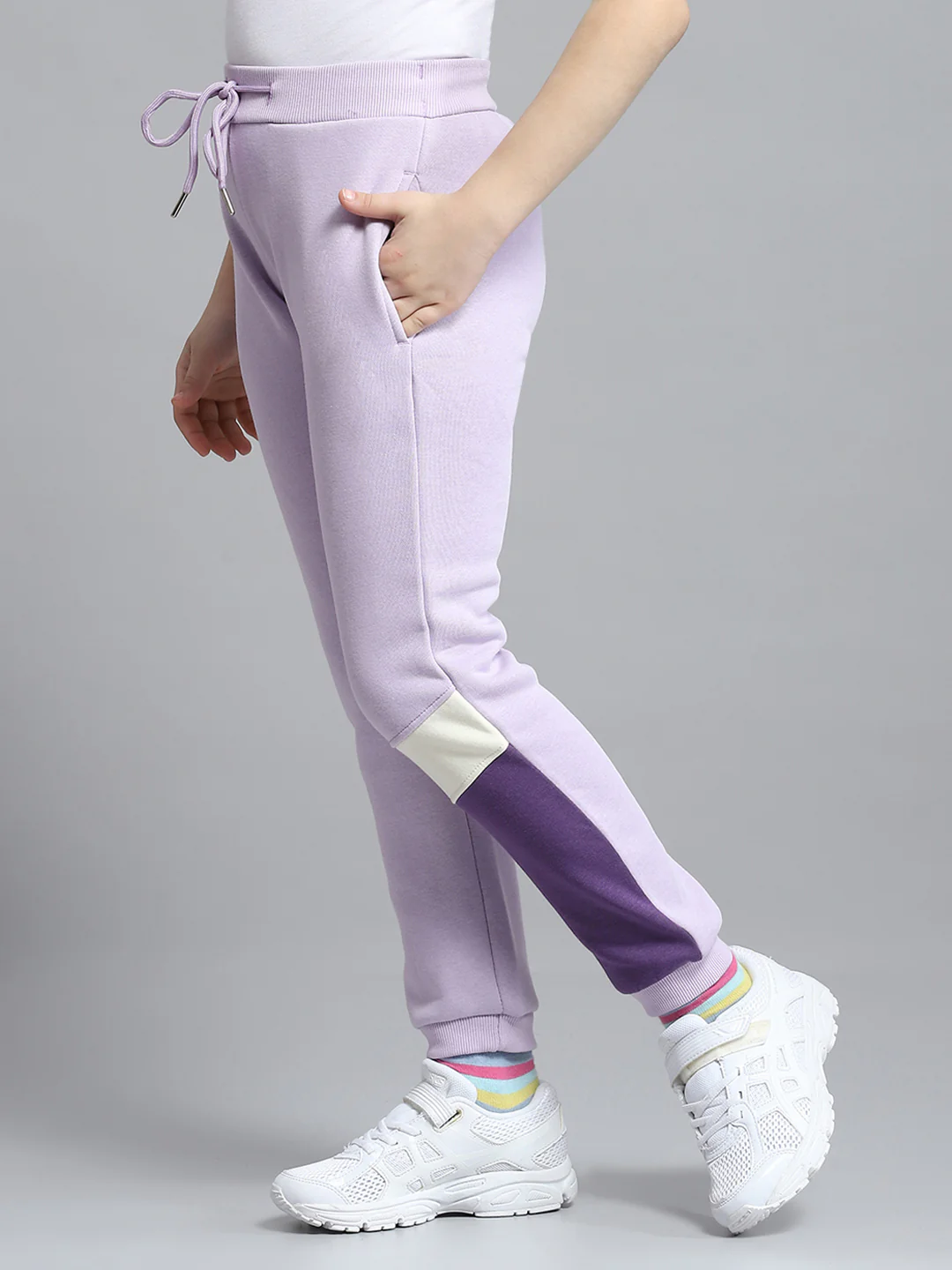 Girls Purple Printed Round Neck Full Sleeve Tracksuit - Image 7