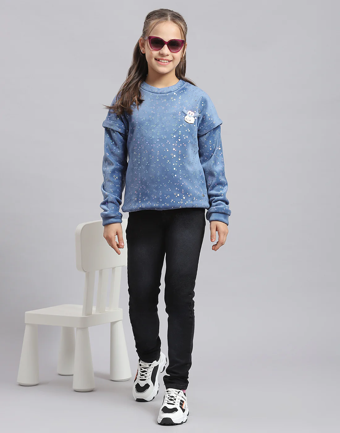 Girls Teal Blue Printed Round Neck Full Sleeve Sweatshirt - Image 2
