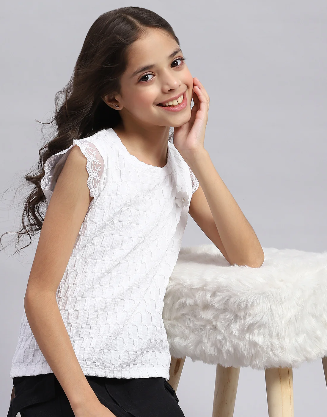 Girls White Self Design Round Neck Half Sleeve Top - Image 7