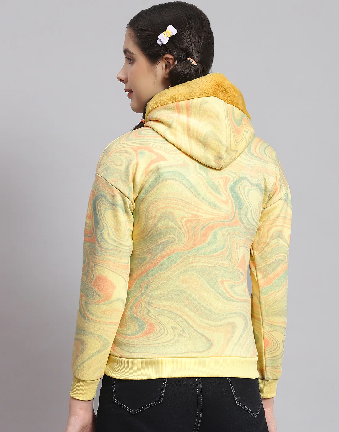 Girls Yellow Printed Hooded Full Sleeve Sweatshirt - Image 5