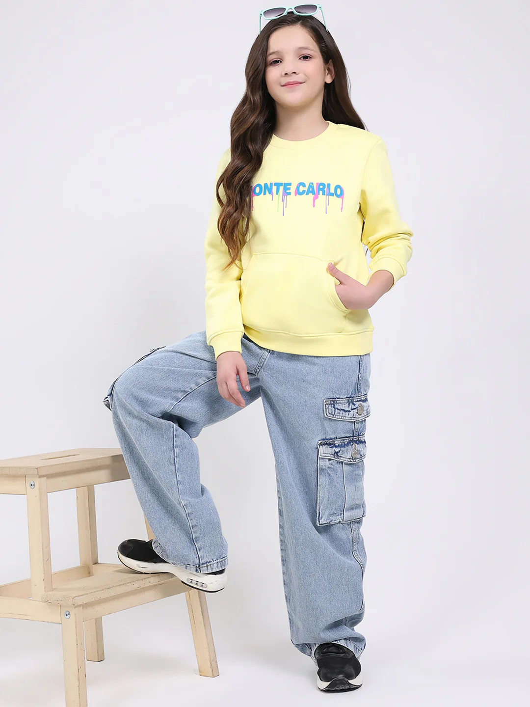 Girls Yellow Printed Round Neck Full Sleeve Sweatshirt - Image 2