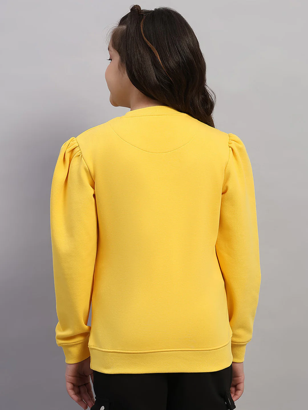 Girls Yellow Printed Round Neck Full Sleeve Sweatshirt - Image 5