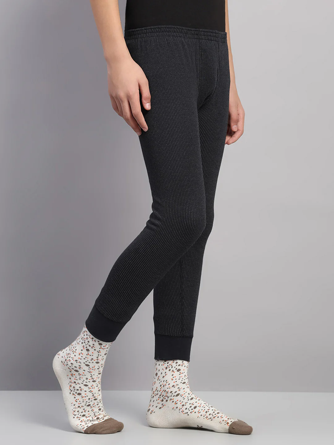 Kids Black Solid Regular Fit Thermal Lower - Image 4