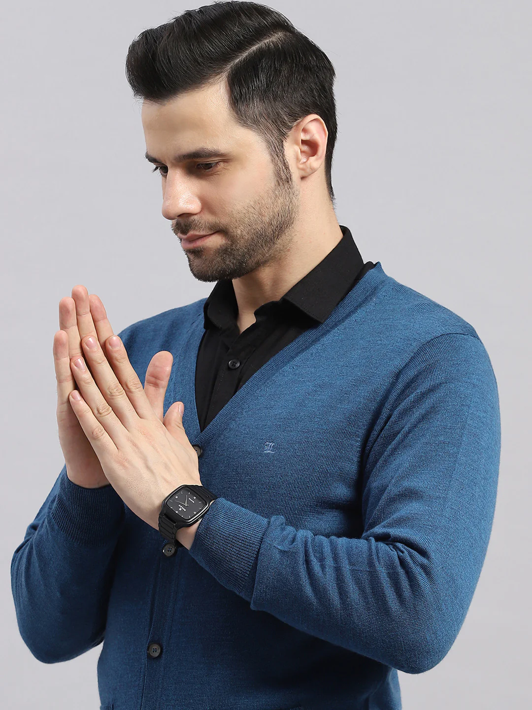 Luxuria Men Blue Solid V Neck Full Sleeve Cardigan - Image 6