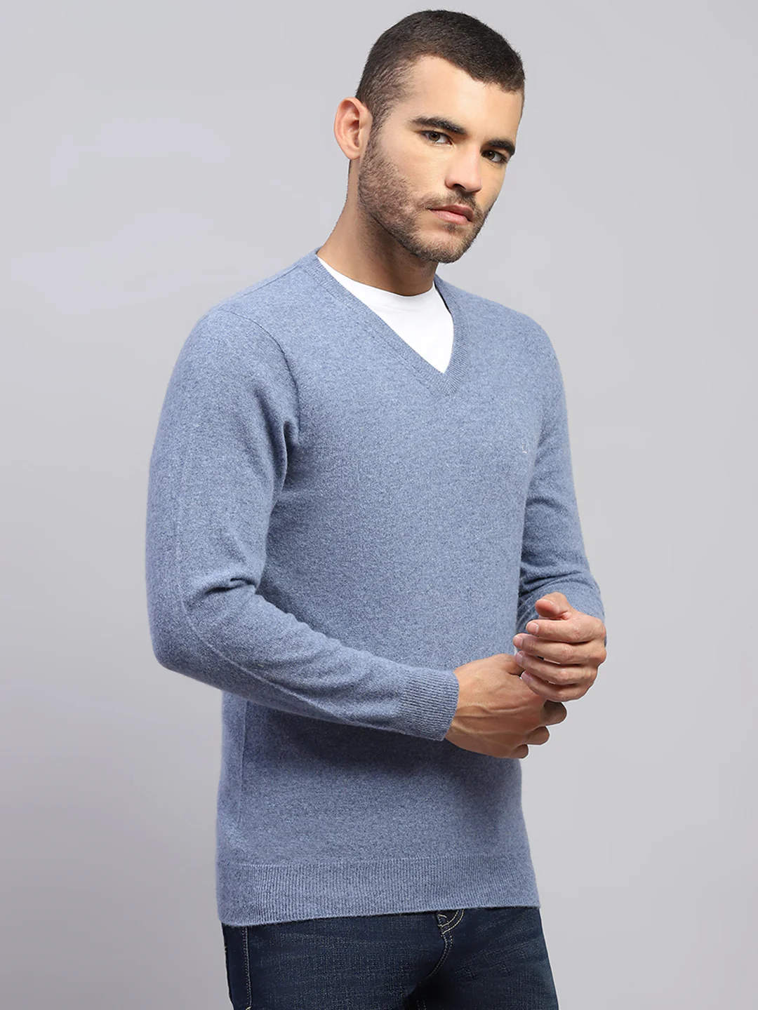 Luxuria Men Blue Solid V Neck Full Sleeve Pullover - Image 4