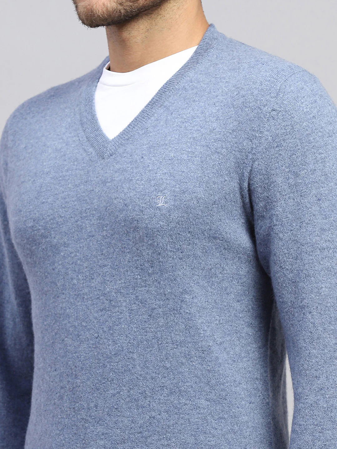 Luxuria Men Blue Solid V Neck Full Sleeve Pullover - Image 7