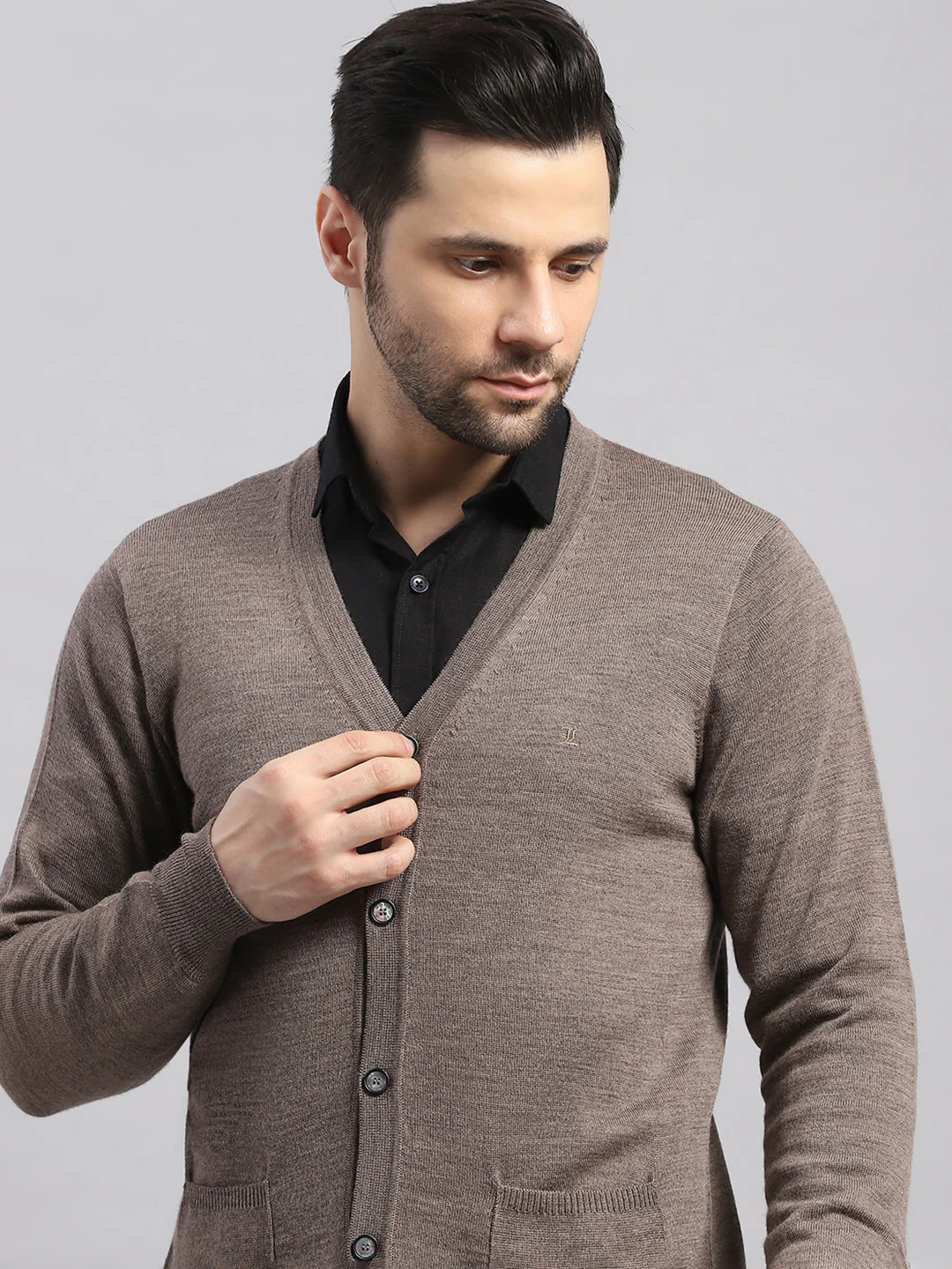 Luxuria Men Brown Solid V Neck Full Sleeve Cardigan - Image 6
