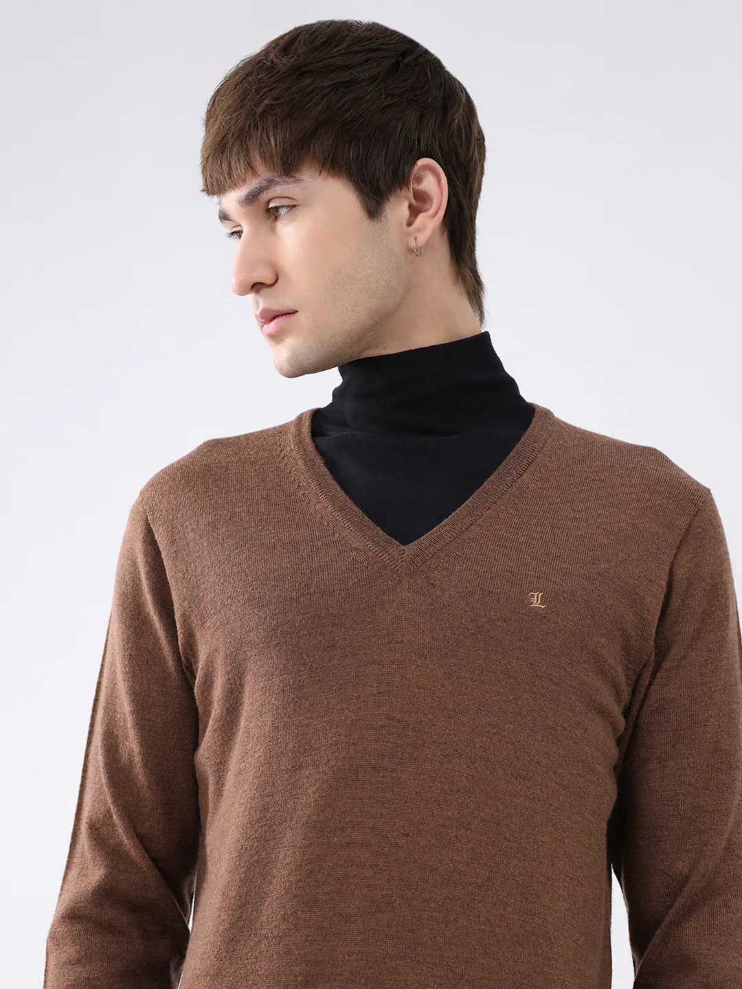 Luxuria Men Brown Solid V Neck Full Sleeve Pullover - Image 7