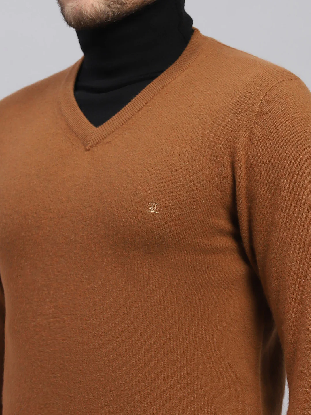 Luxuria Men Brown Solid V Neck Full Sleeve Pullover - Image 7