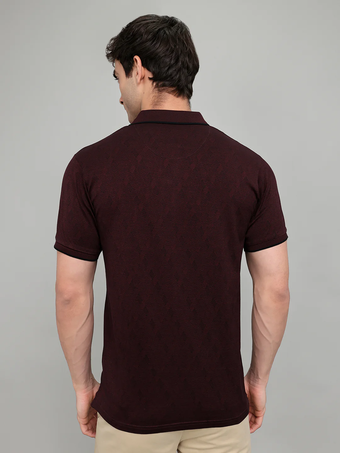 Luxuria Men Maroon Solid Collar Half Sleeve T-Shirt - Image 4