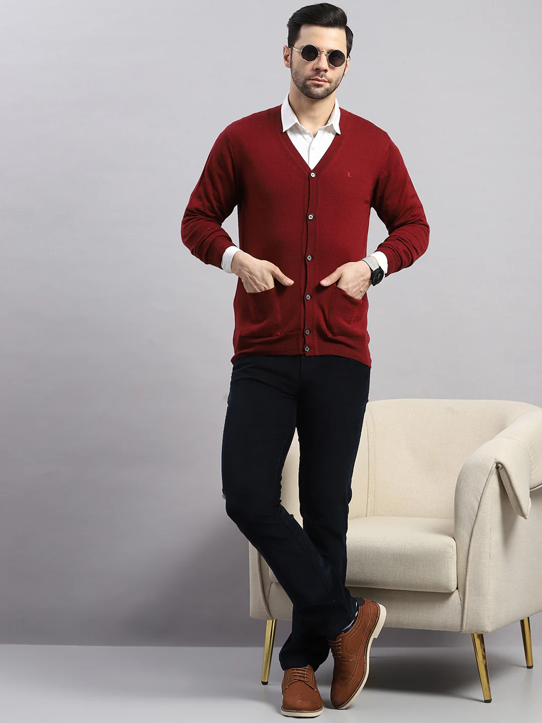 Luxuria Men Maroon Solid V Neck Full Sleeve Cardigan - Image 2