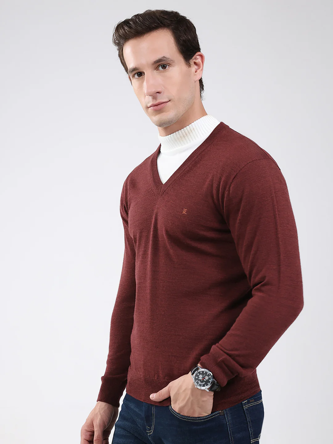 Luxuria Men Maroon Solid V Neck Full Sleeve Pullover - Image 3