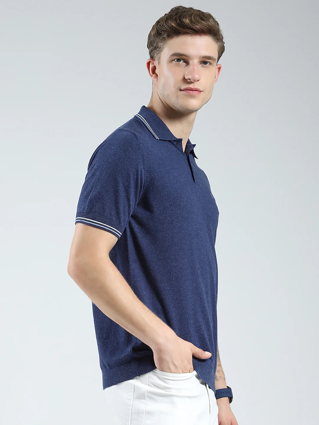 Luxuria Men Navy Blue Solid Collar Half Sleeve T-Shirt - Image 4