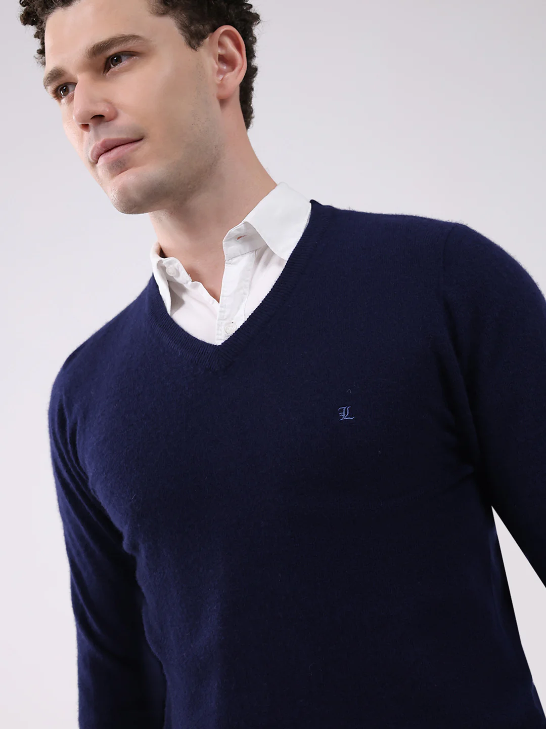 Luxuria Men Navy Blue Solid V Neck Full Sleeve Pullover - Image 6