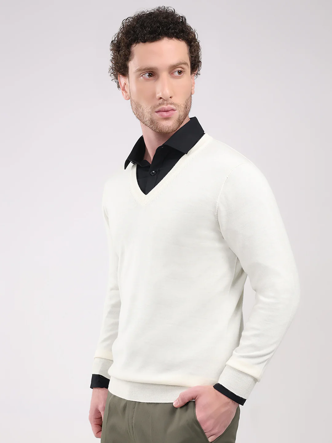 Luxuria Men White Solid V Neck Full Sleeve Pullover - Image 3