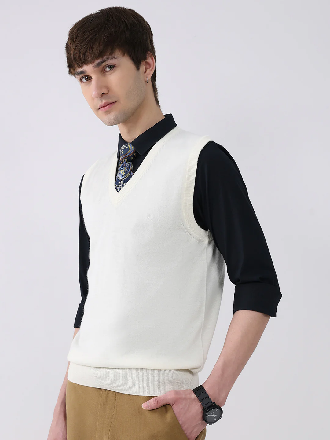 Luxuria Men White Solid V Neck Sleeveless Sweater - Image 3