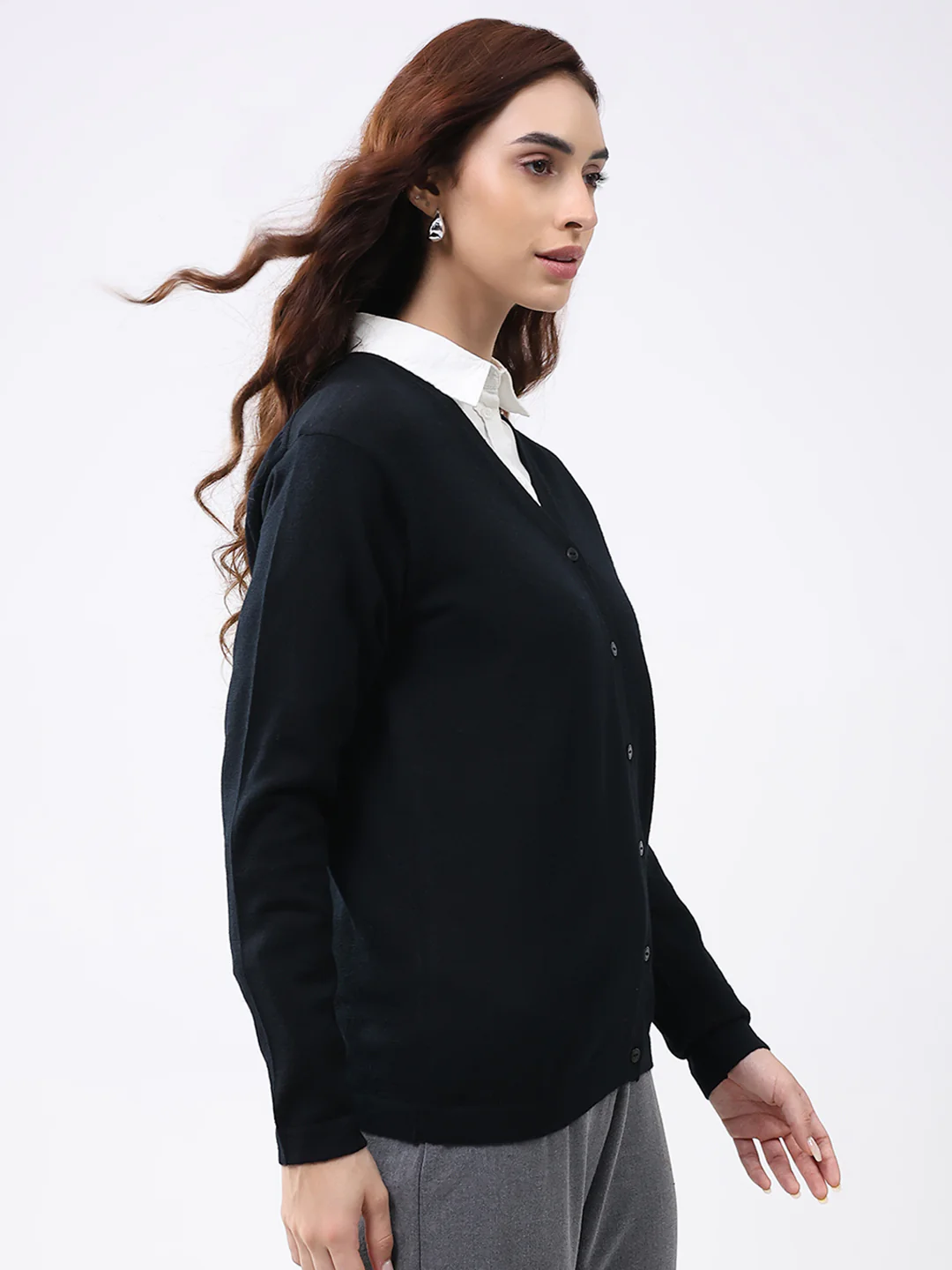 Luxuria Women Black Solid V Neck Full Sleeve Cardigan - Image 4