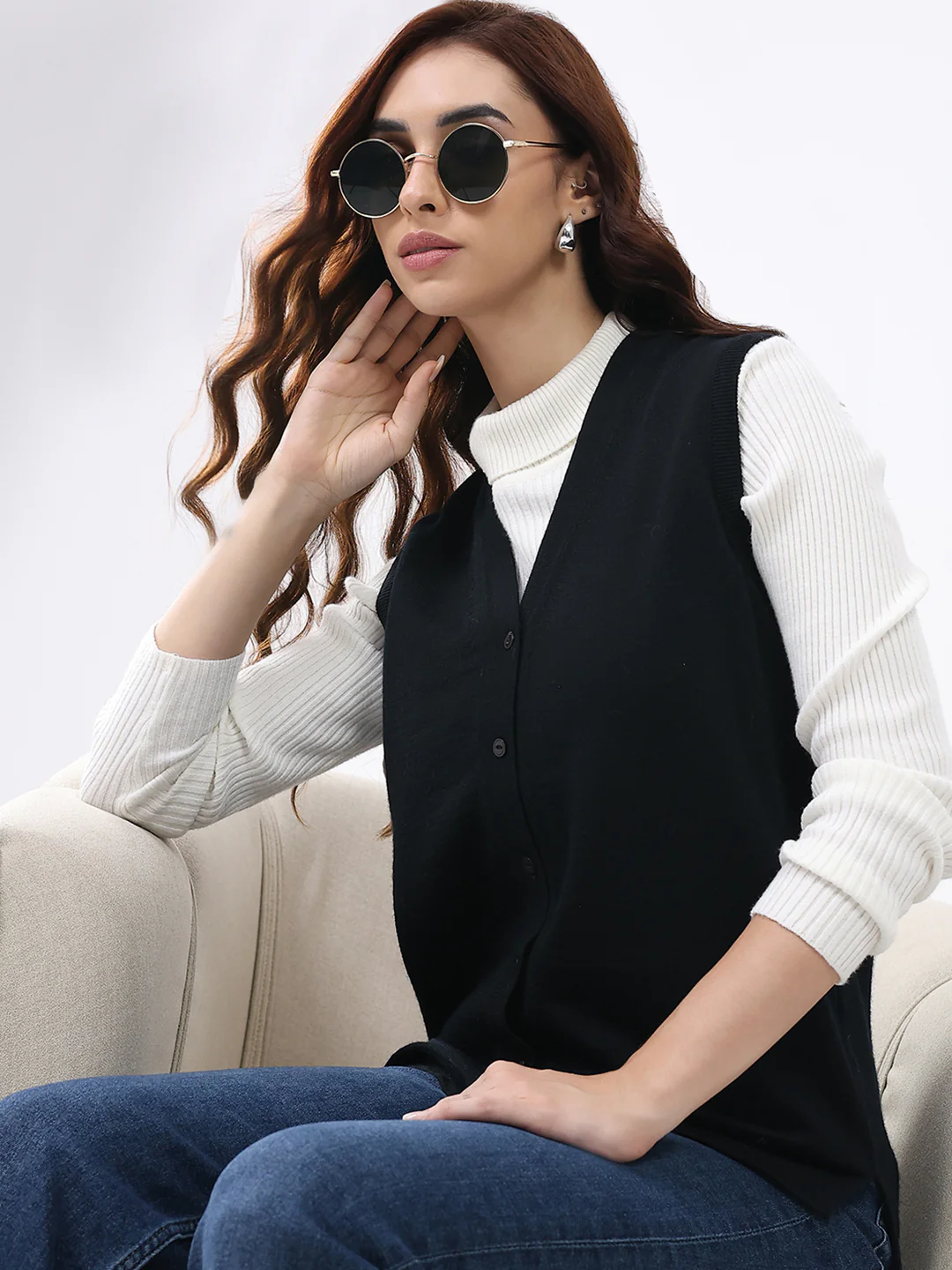 Luxuria Women Black Solid V Neck Sleeveless Cardigan - Image 6