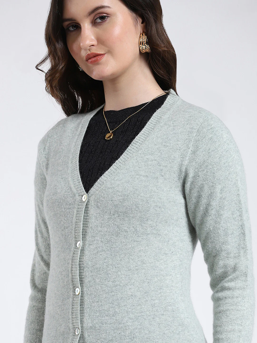 Luxuria Women Grey Solid V Neck Full Sleeve Cardigan - Image 7