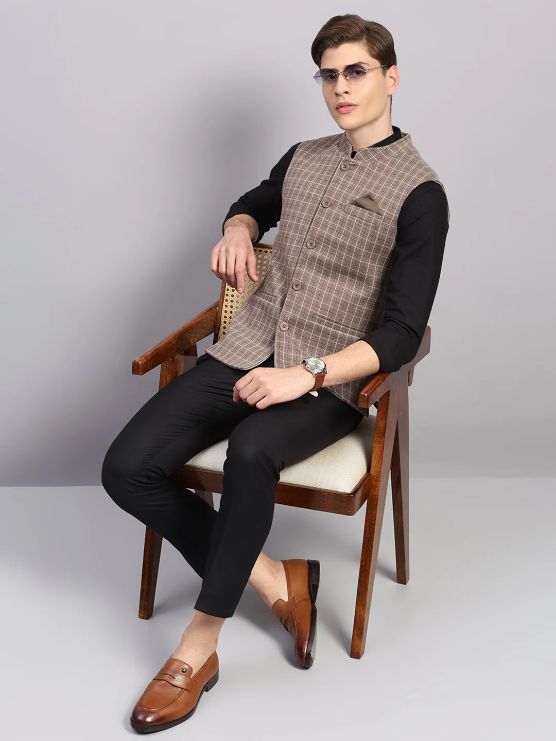 Men Beige Check Collar Sleeveless Nehru Jacket - Image 2