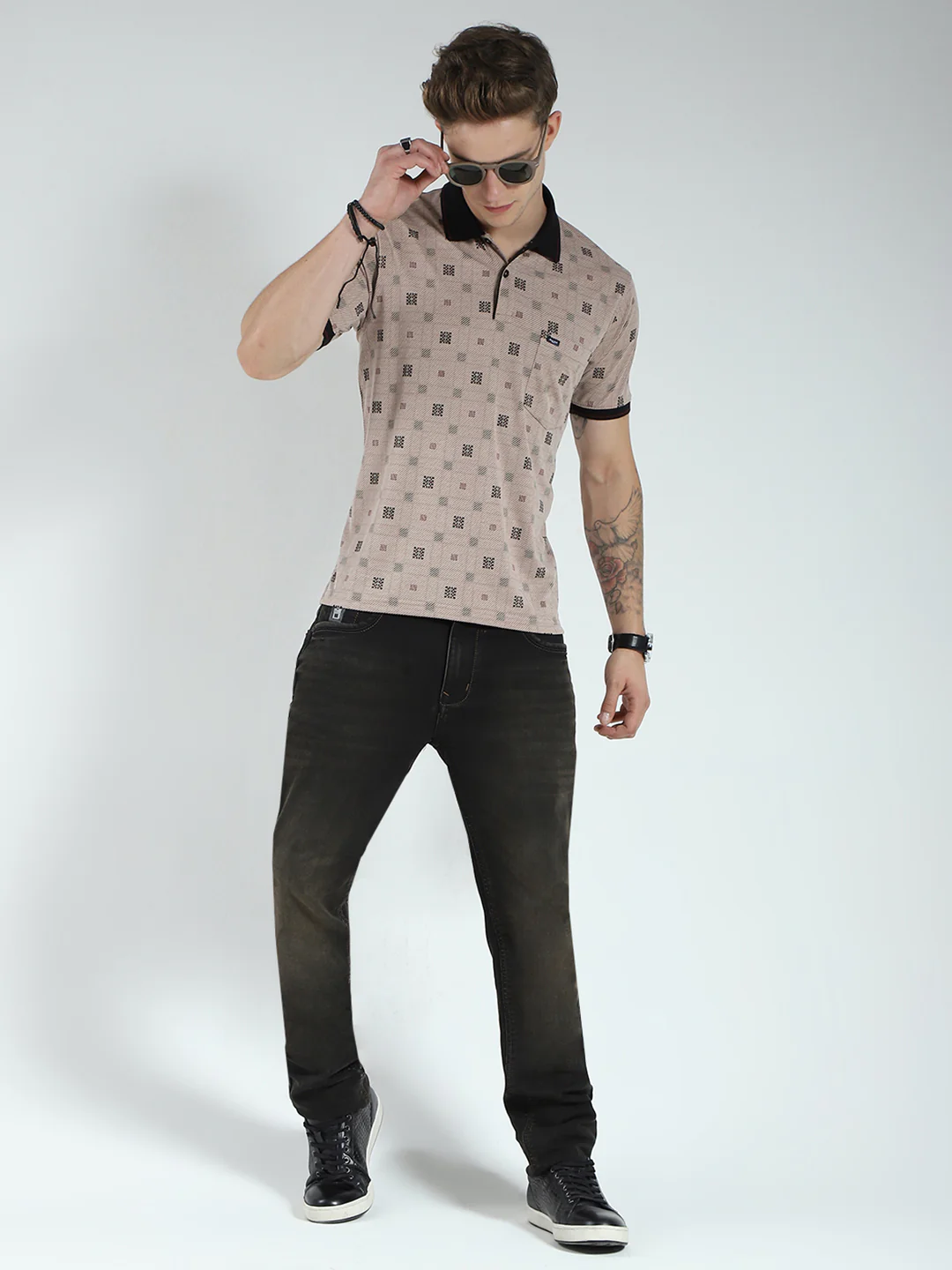 Men Beige Printed Collar Half Sleeve T-Shirt - Image 2