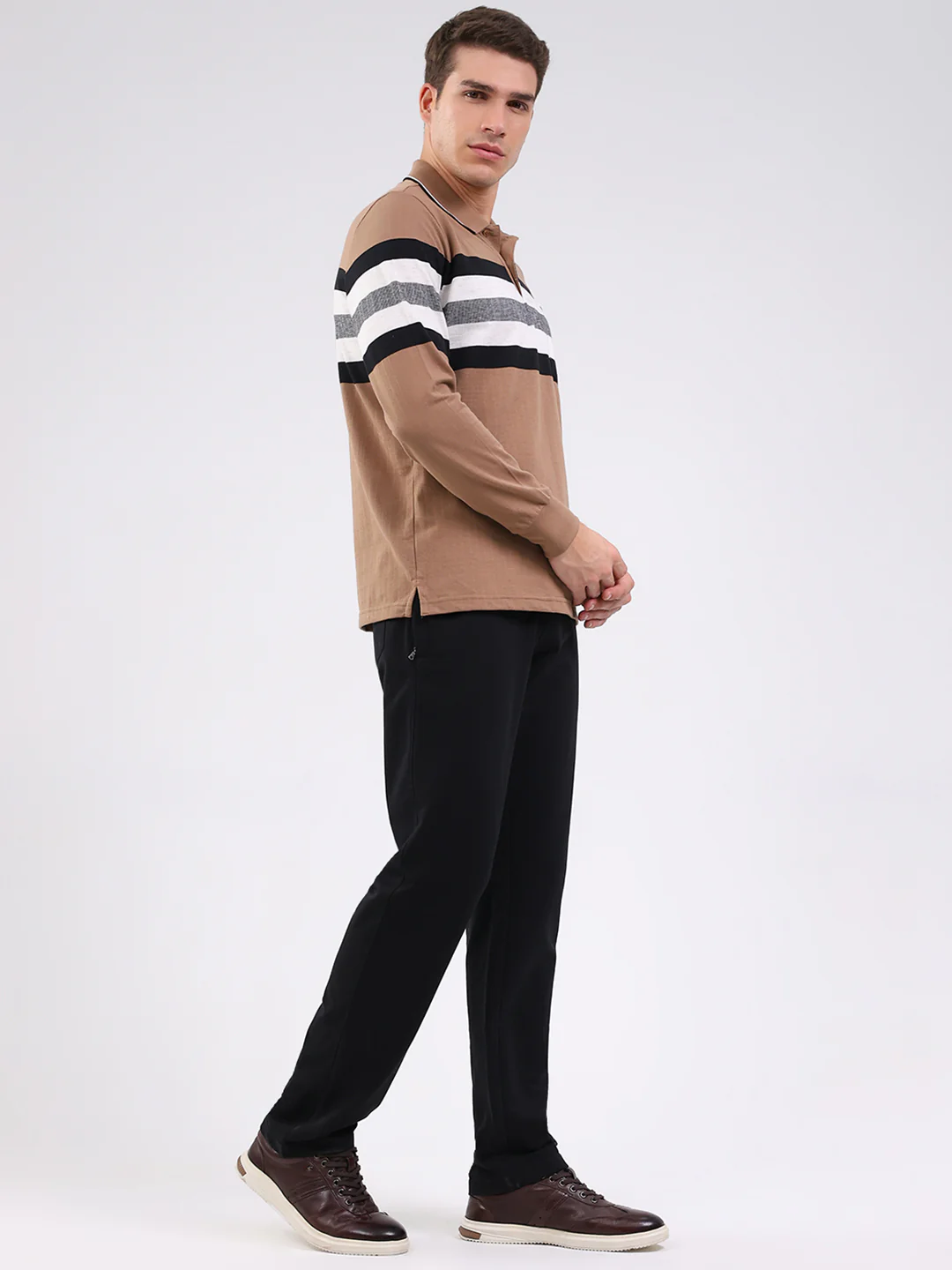 Men Beige Solid Collar Full Sleeve Winter Tracksuit - Image 4