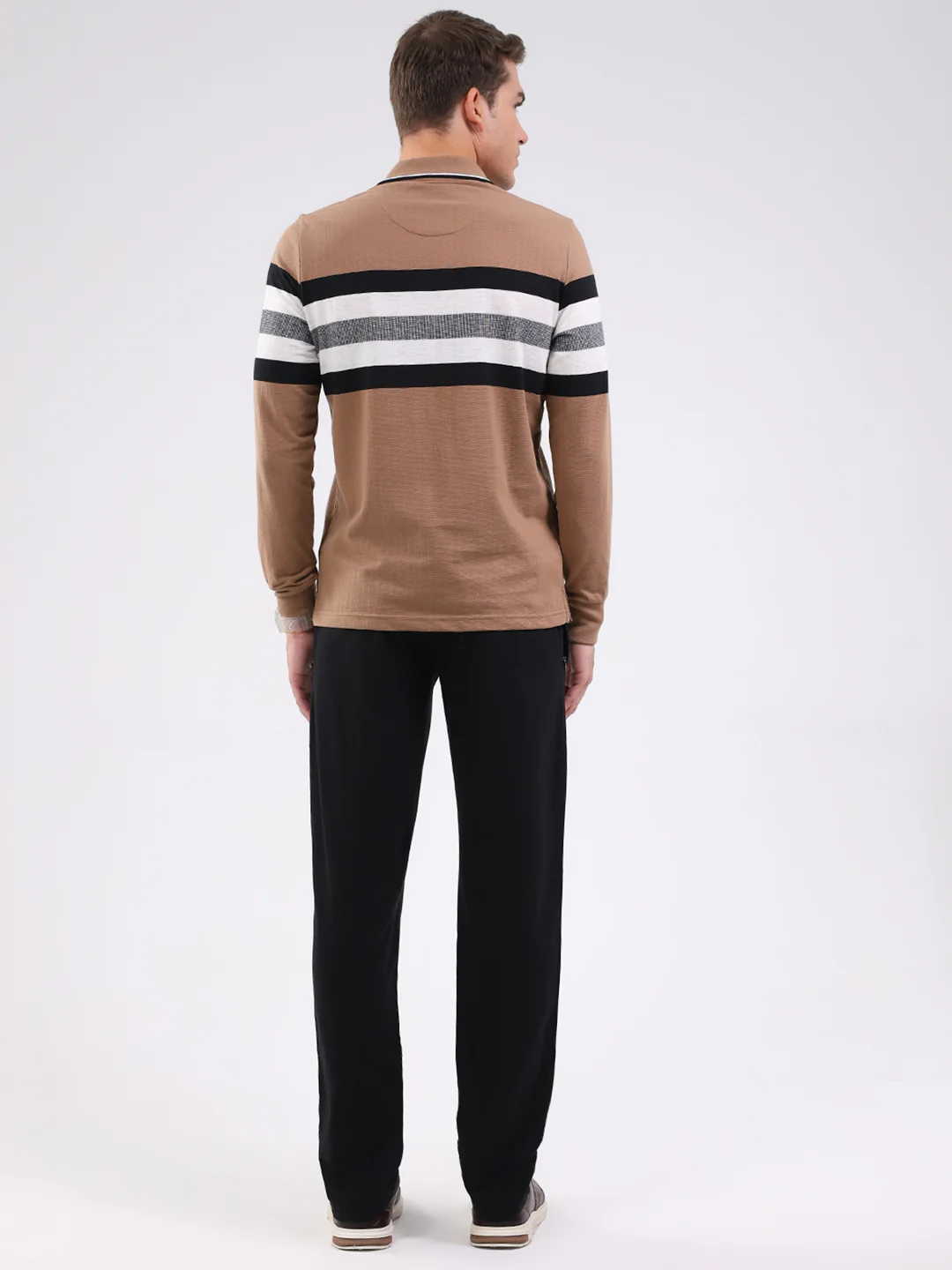Men Beige Solid Collar Full Sleeve Winter Tracksuit - Image 5