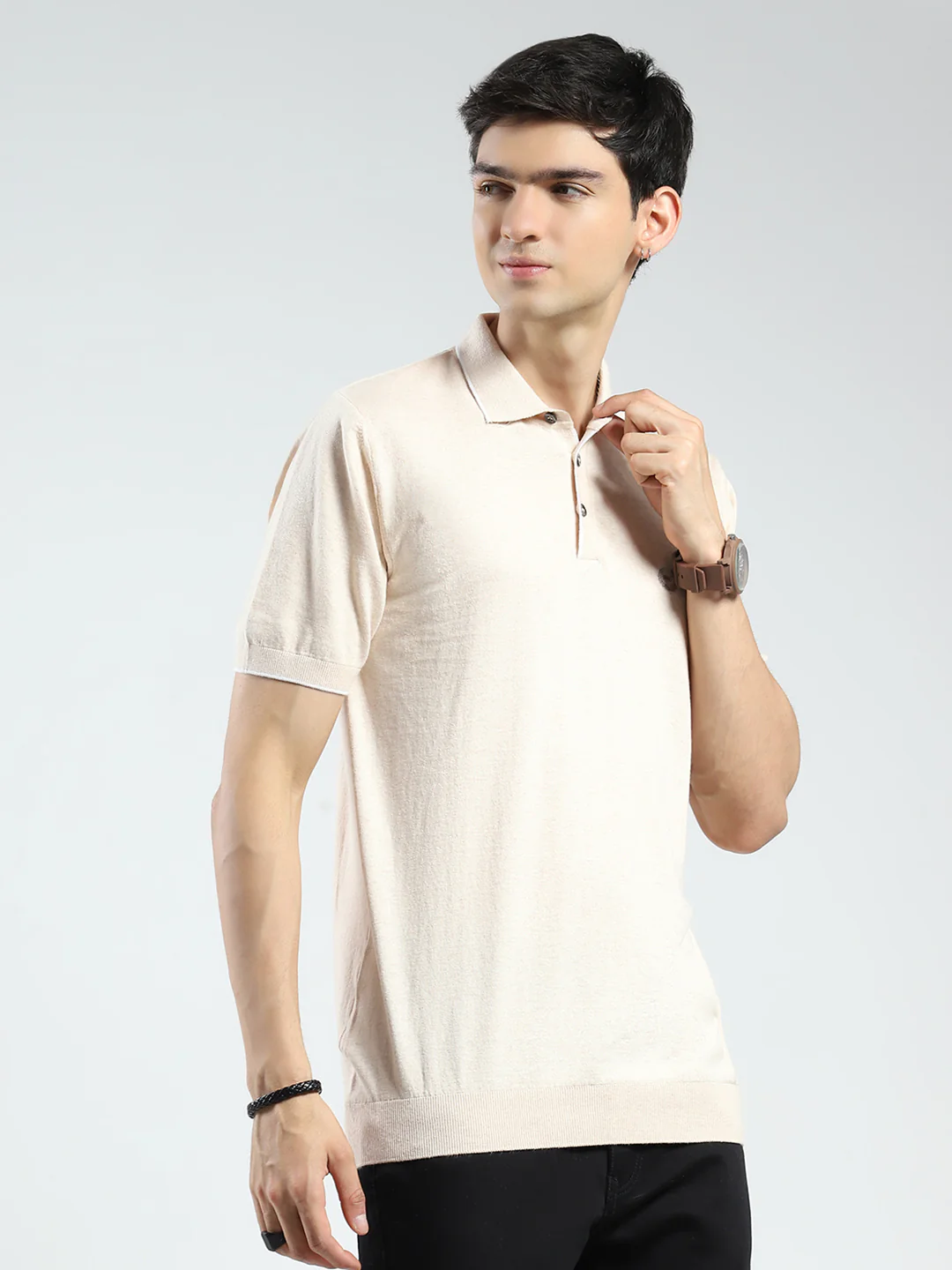 Men Beige Solid Collar Half Sleeve T-Shirt - Image 4