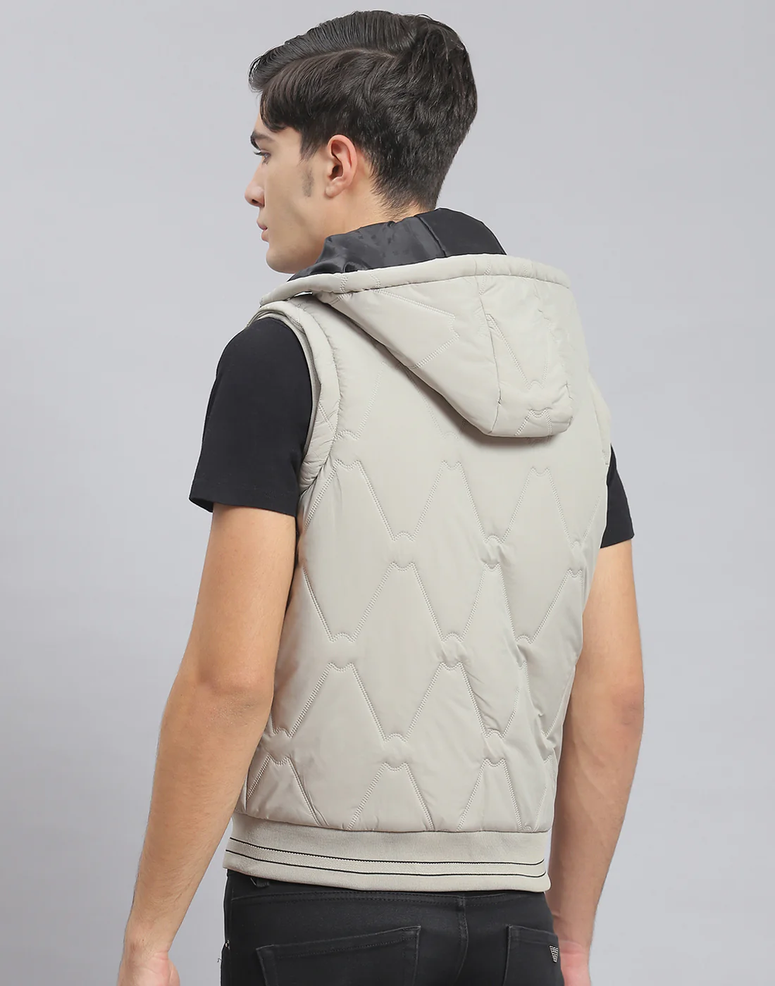 Men Beige Solid Hooded Sleeveless Jacket - Image 5